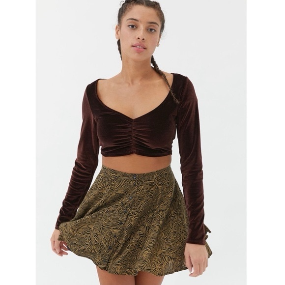 NWT Urban Outfitters Brown Velvet Corduroy Ruched Crop Top - Long Sleeve - Picture 1 of 4